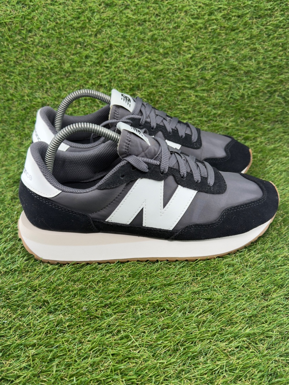 New balance 237 women’s size 9 no insoles brand new